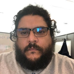 Meet your Posher, Carlos